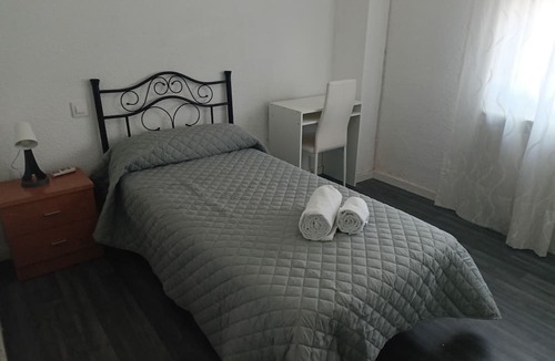 Toledo Apartment | Piso en Toledo: a 10 Minutos por Autovía del Casco Histórico y 5 Minutos del AVE